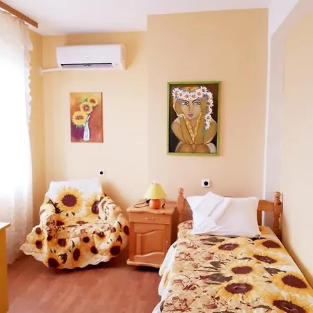 Hadjibulevata Casa de hóspedes 3*