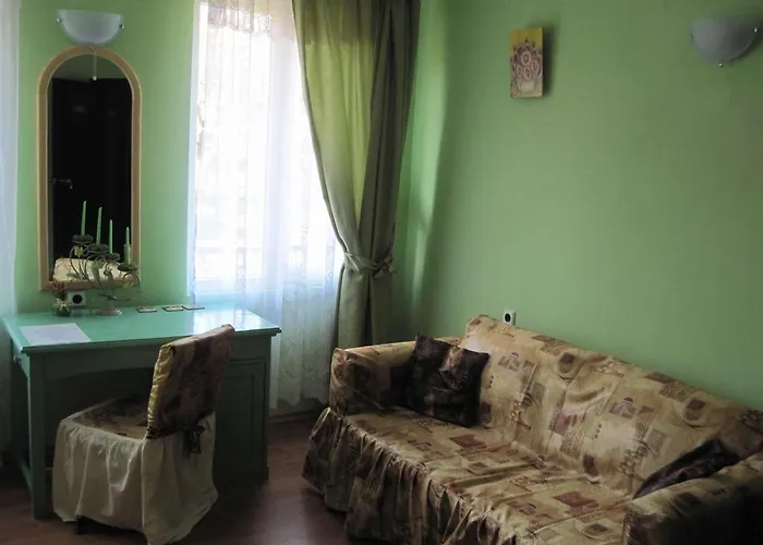 ゲストハウス Hadjibulevata 3*